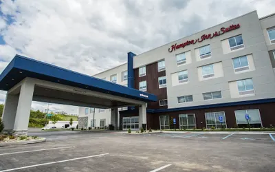 Hampton Inn & Suites St. Clairsville