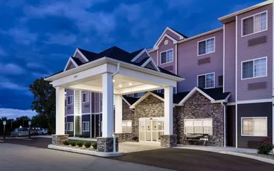 Microtel Inn & Suites by Wyndham Farmington