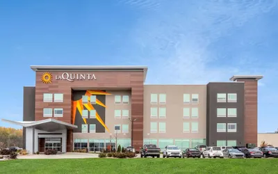 La Quinta Inn & Suites by Wyndham Shorewood