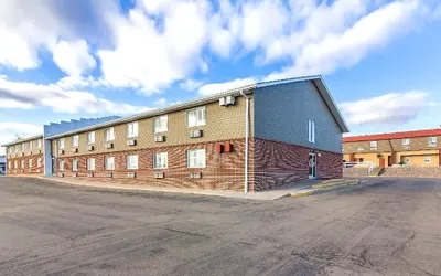 Sky-Palace Inn & Suites McCook