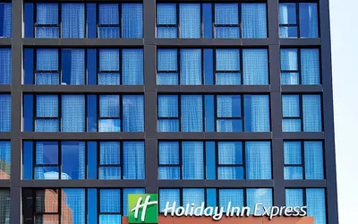 Holiday Inn Express NYC Brooklyn - Sunset Park, an IHG Hotel