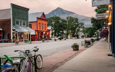 Studio Efficiency Unit With Balcony Over Mountaineer Square 1 Bedroom Condo - No Cleaning Fee! by RedAwning