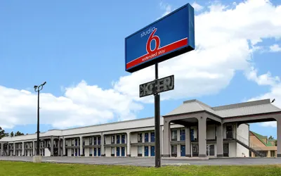 Studio 6 Meridian, MS - Bonita Lakes