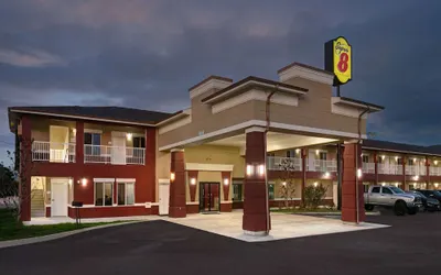 Super 8 by Wyndham Karnes City