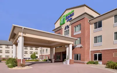 Holiday Inn Express Hotel & Suites Emporia Northwest, an IHG Hotel