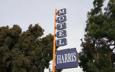 Harris Motel