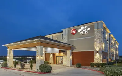 Best Western Plus Longhorn Inn & Suites