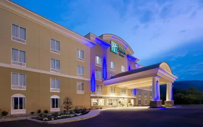 Holiday Inn Express & Suites, Caryville, an IHG Hotel