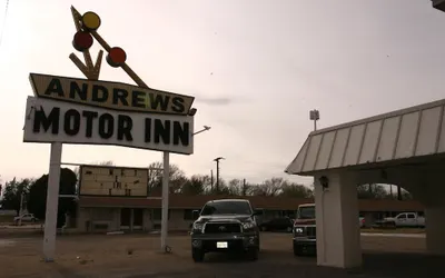 Andrews Motor Inn