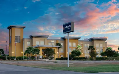 La Quinta Inn & Suites by Wyndham Jourdanton - Pleasanton