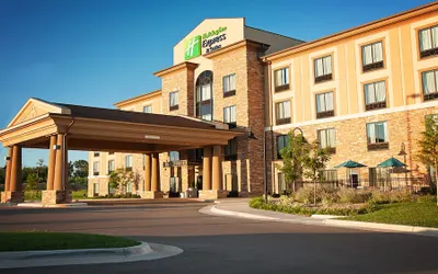 Holiday Inn Express & Suites Wichita Northeast, an IHG Hotel