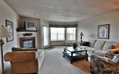 Unit 312 1 BD/ 1 BA Condo