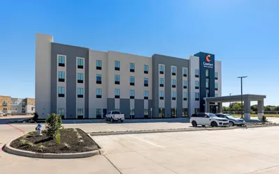 Comfort Inn & Suites Balch Springs - SE Dallas