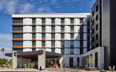 Senna House Hotel Scottsdale, Curio Collection by Hilton