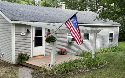Cozy Colchester Cabin near Lake by RedAwning