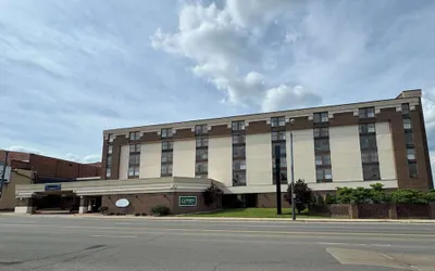 Quality Inn & Suites Downtown Mansfield