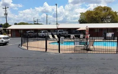 Vanguard Motel