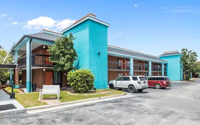 Garnet Inn & Suites, Morehead City near Atlantic Beach