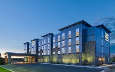 Four Points by Sheraton Williston