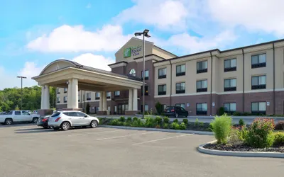 Holiday Inn Express & Suites Washington - Meadow Lands, an IHG Hotel