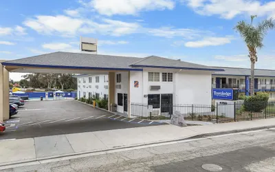 Travelodge by Wyndham Fairplex Pomona