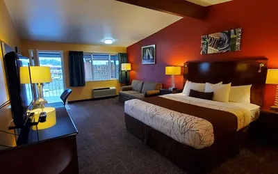 Olympic Inn & Suites