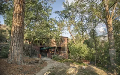 Quiet Mind Lodge Retreat & Spa  Sequoias