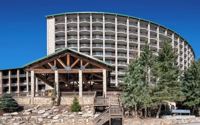 Slopeside Hotel by Seven Springs Resort