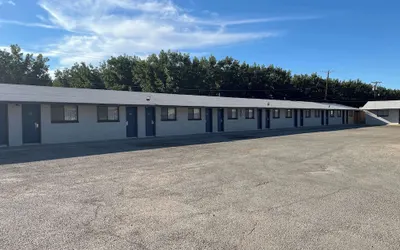 Motel 6 Artesia, NM