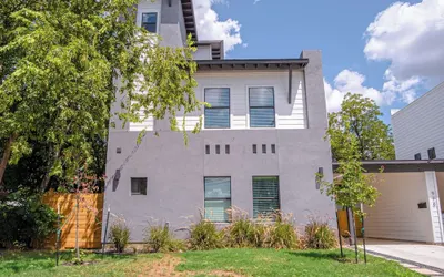 Gorgeous 3 BR 2 BA Near Amazing Downtown