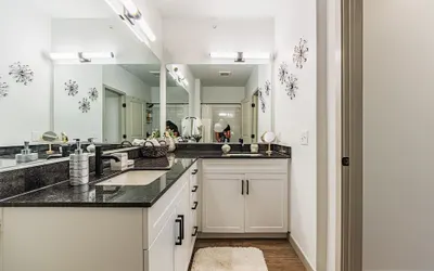 Beautiful chic modern one bedroom