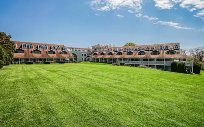 Oceancliff Resort I & II