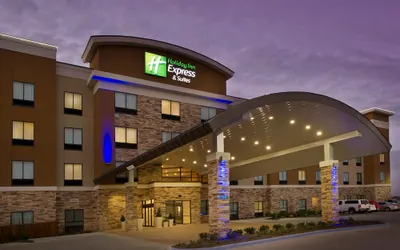 Holiday Inn Express & Suites Waco South, an IHG Hotel