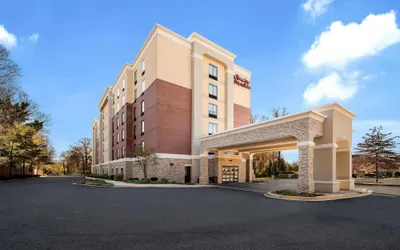 Hampton Inn & Suites Camp Springs/Andrews AFB