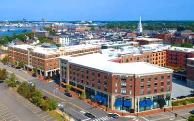 Hampton Inn & Suites Portsmouth Downtown