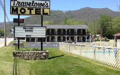 Travelowe's Motel