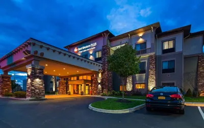 Best Western Plus Finger Lakes Inn & Suites