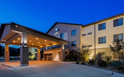 Best Western North Edge Inn