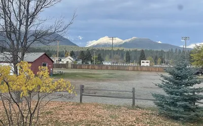 Travellers Rest Cabins and RV Park