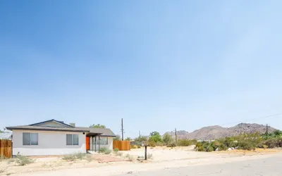 The Rockhopper - Hot Tub, Fire Pit & Walk To Downtown Jt! 4 Bedroom Home by RedAwning