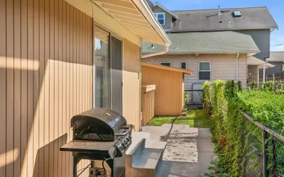 Seattle Vacation Home - Roy Street