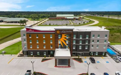 La Quinta Inn & Suites by Wyndham Sulphur (Lake Charles)