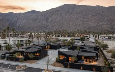 Blackhaus Full Buyout by Avantstay 16-room Hotel