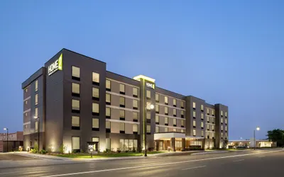 Home2 Suites By Hilton Milwaukee West