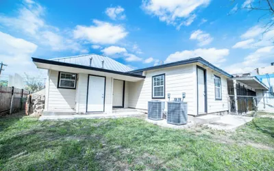 Fascinating 1br/1 BA Near Festive DT and Riverwalk