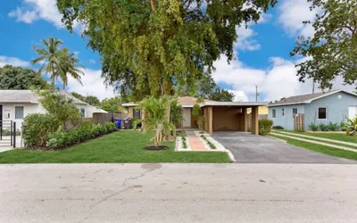 2904 Hollywood in Hollywood