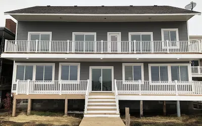 Mariners Cove 4 Bedroom Cottage by RedAwning