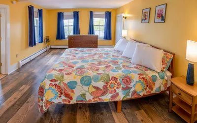 Historic 2 Cats Inn