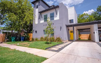 Gorgeous 3 BR 2 BA Near Amazing Downtown