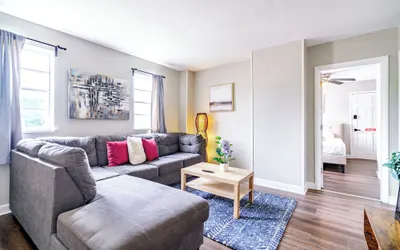 Jungle House Modern Lofts – Arena District & Short North